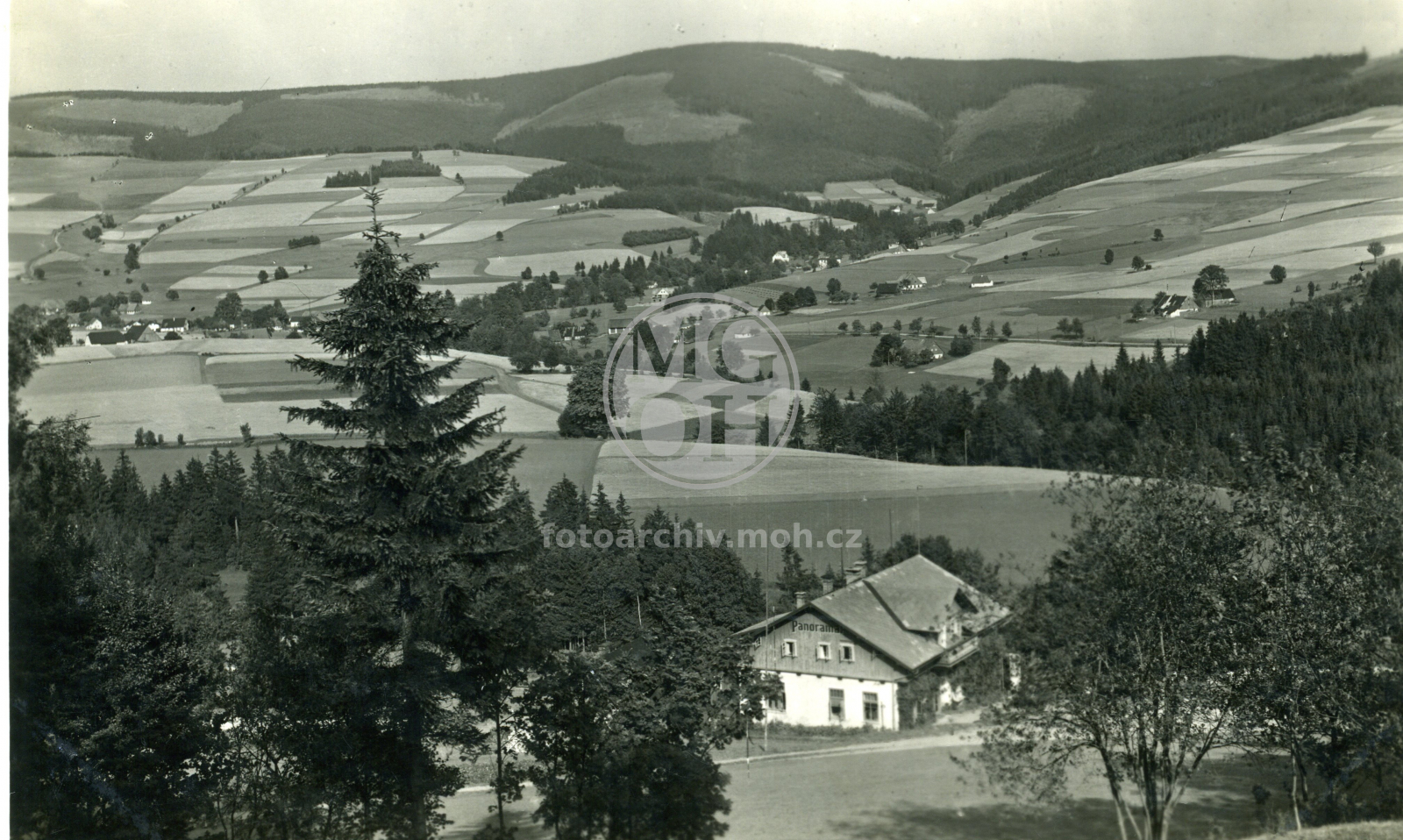 Fotografie - Pohled na část obce