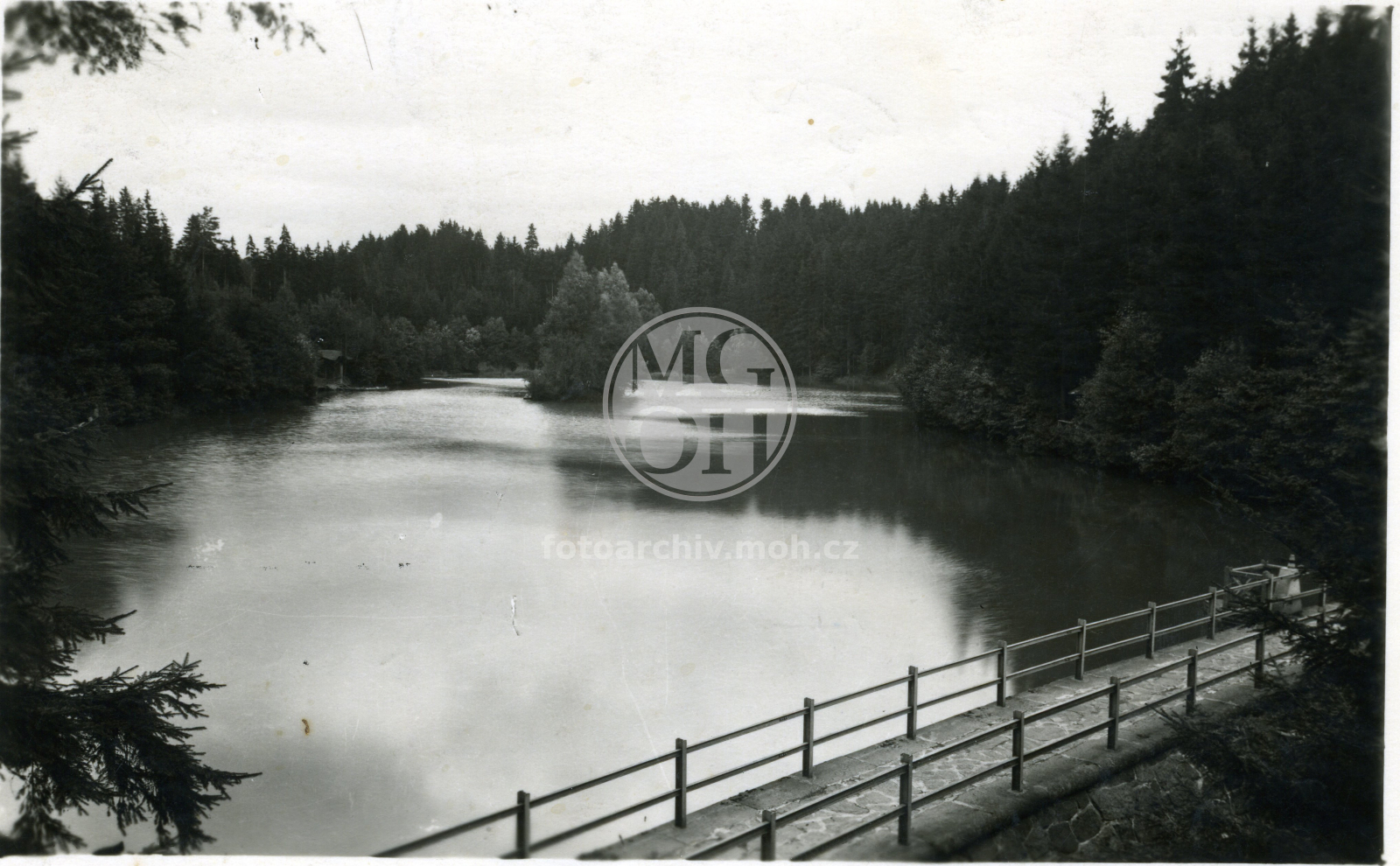 Fotografie - Ivanské jezero