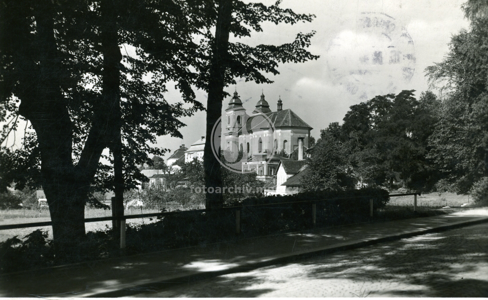 Fotografie - Pohled na kostel sv. Jiří
