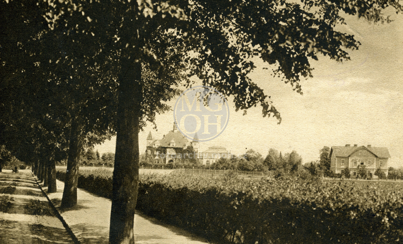 Fotografie - Velká vila a sanatorium