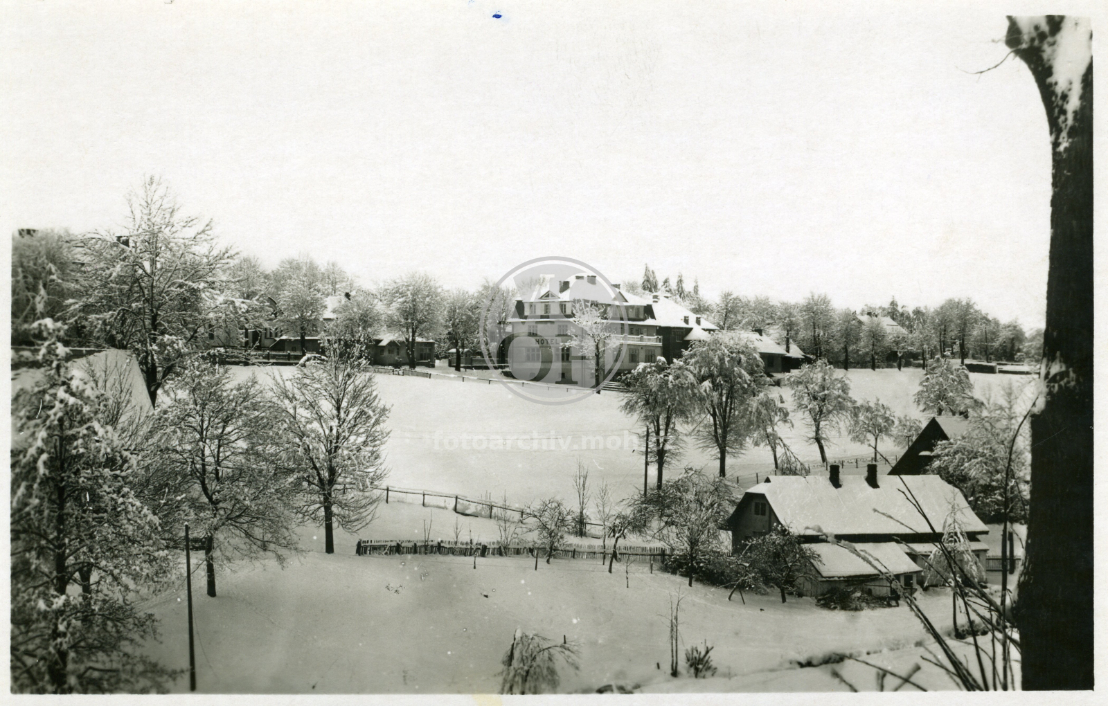 Fotografie - Pohled na zimní Rokytnici - hotel