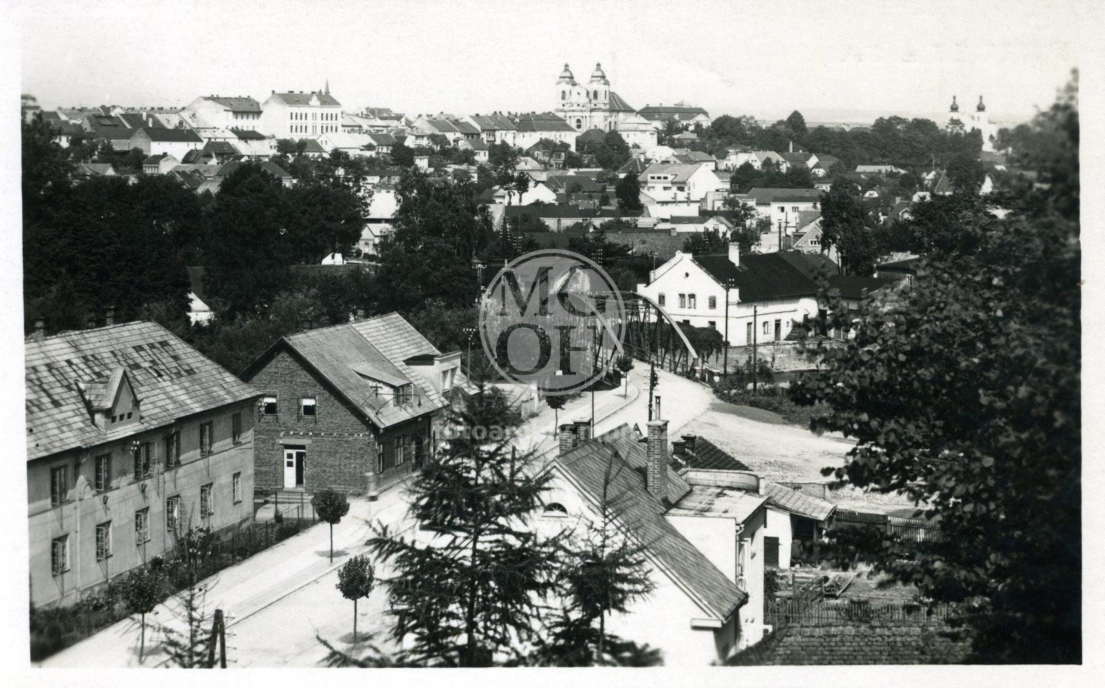 Fotografie - Pohled na město ze Skály