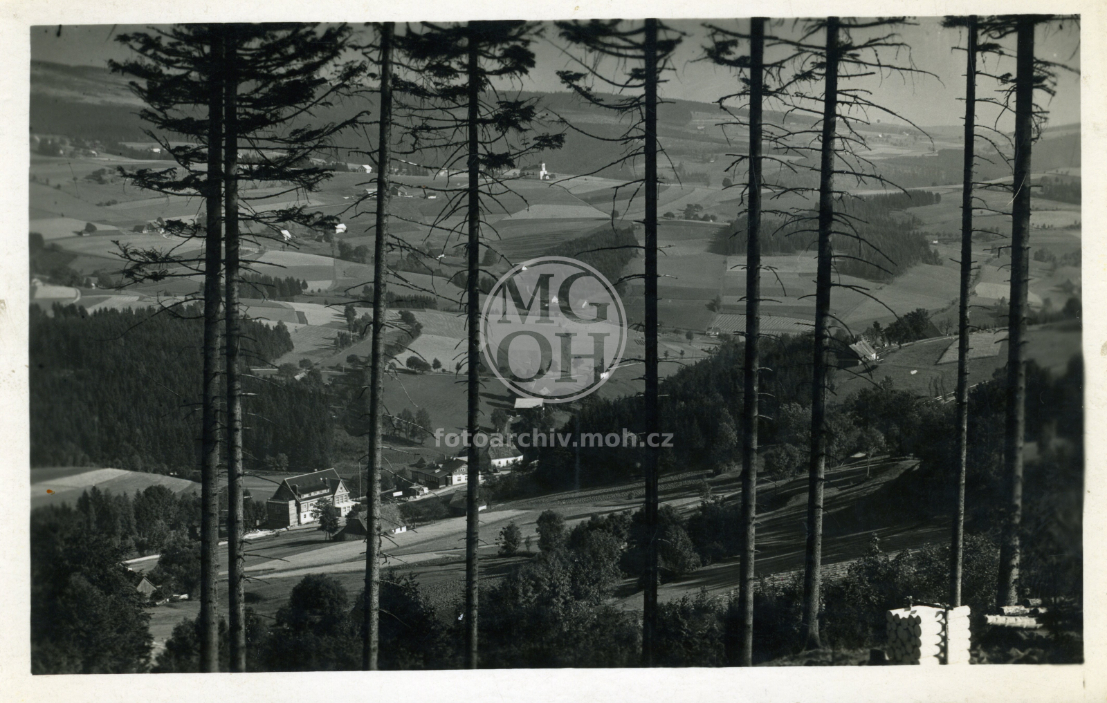 Fotografie - Panorama a Jiráskův dům