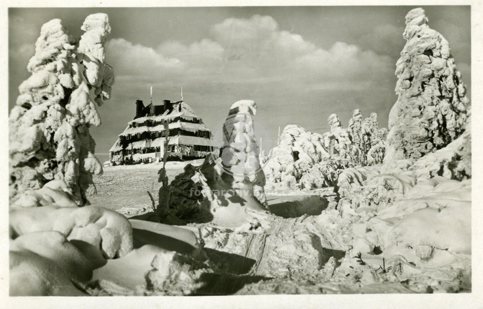 Fotografie - Masarykova chata na Šerlichu (zimní pohled)