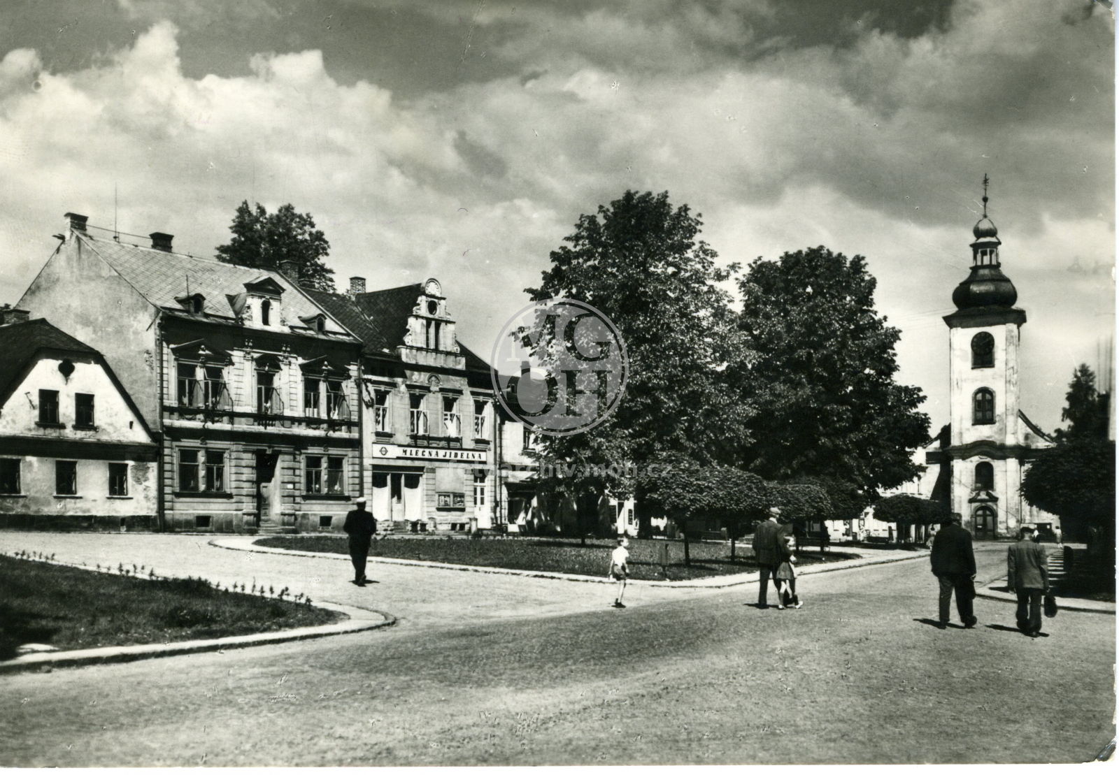 Fotografie - Náměstí - jihovýchodní část