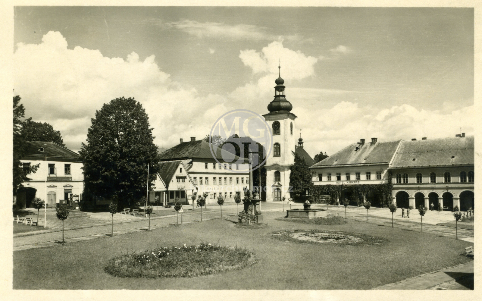 Fotografie - Náměstí - jihovýchodní část