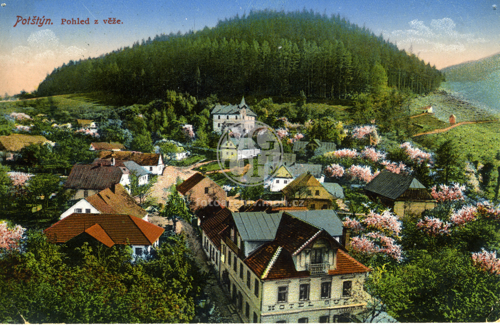 Fotografie - Pohled z věže