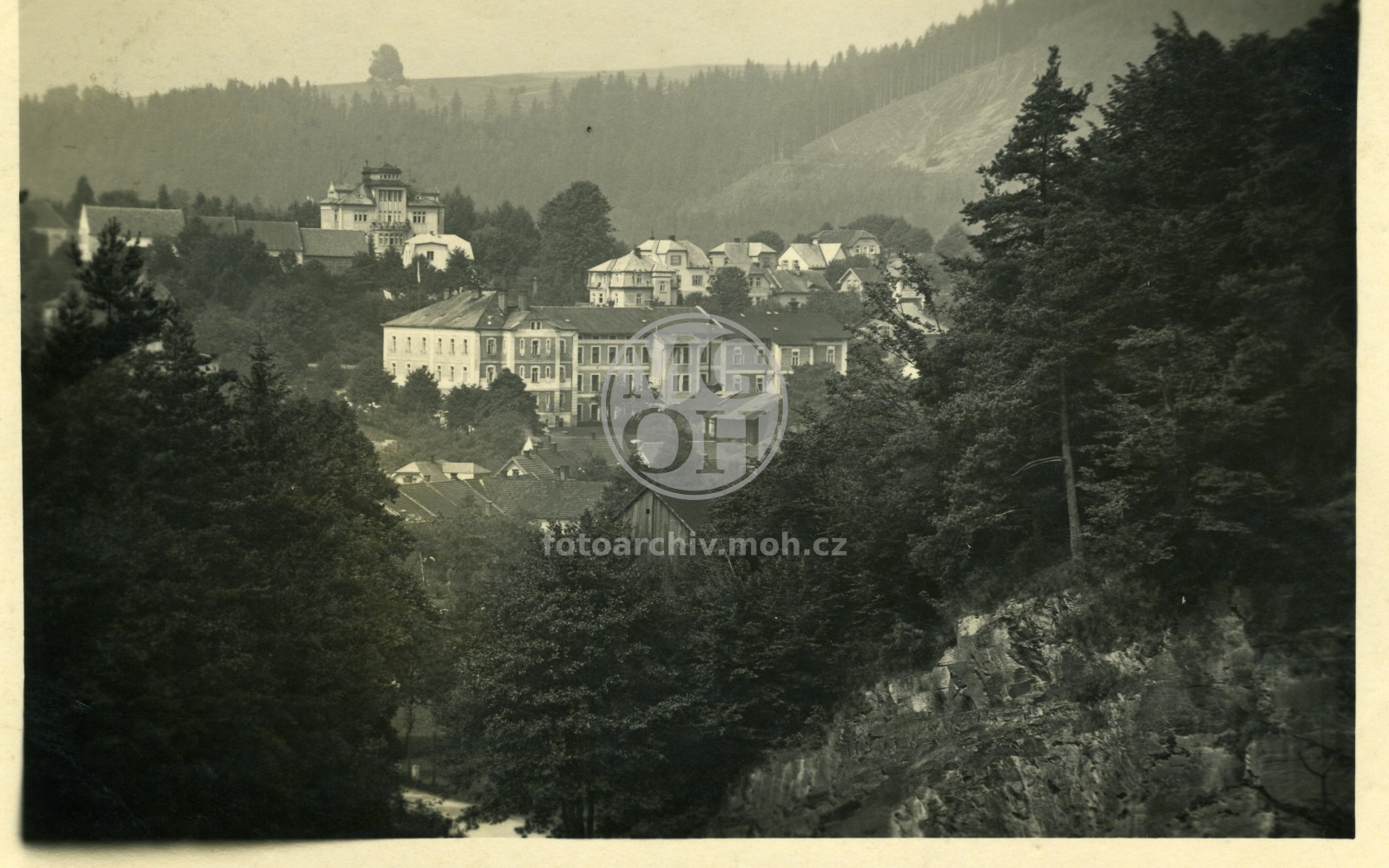 Fotografie - Pohled na část města