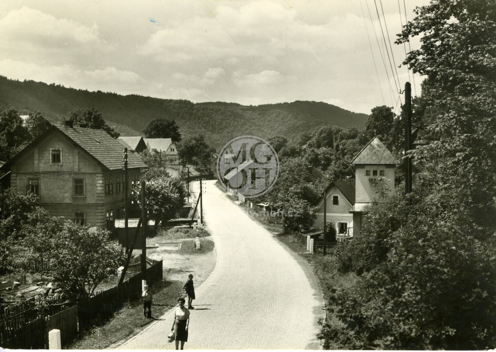 Fotografie - Pohled na část obce od východu