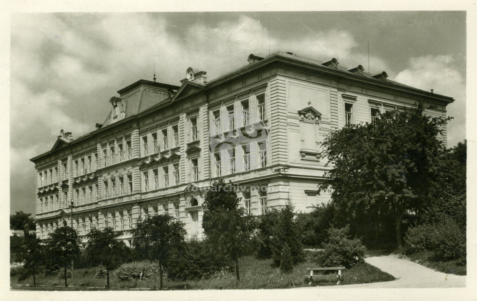Fotografie - Gymnázium (Obchodní akademie)