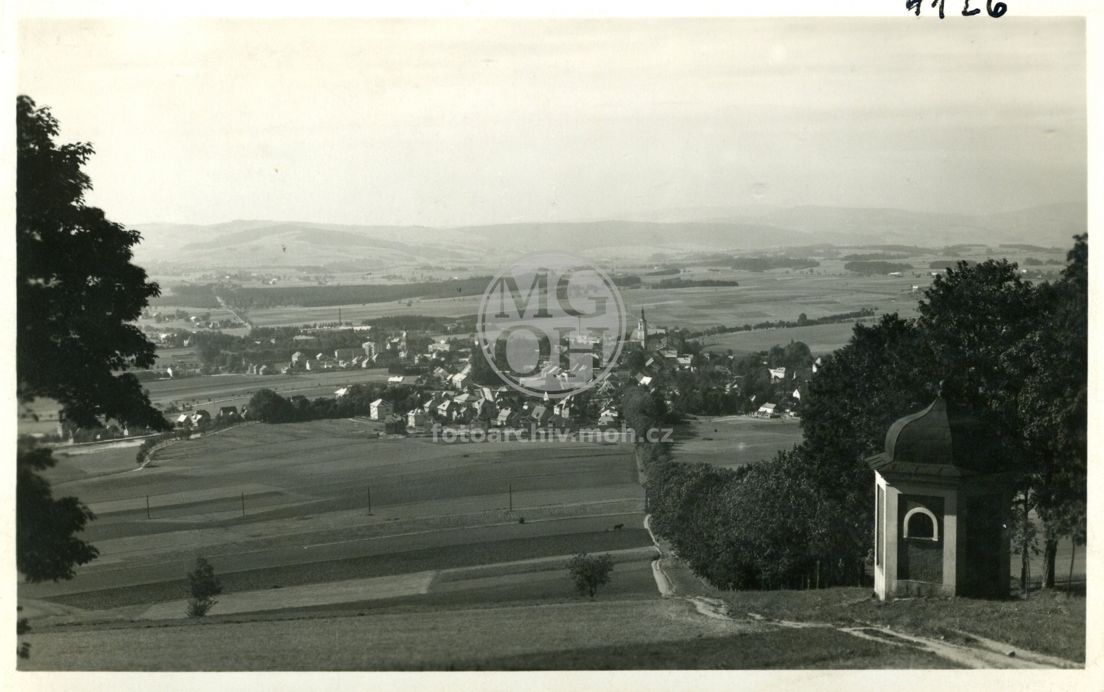 Fotografie - Celkový pohled od kláštera