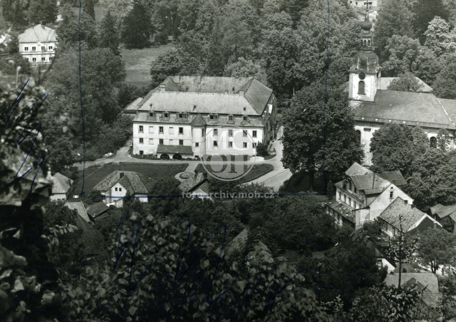 Fotografie - Zámek, nyní škola ROH