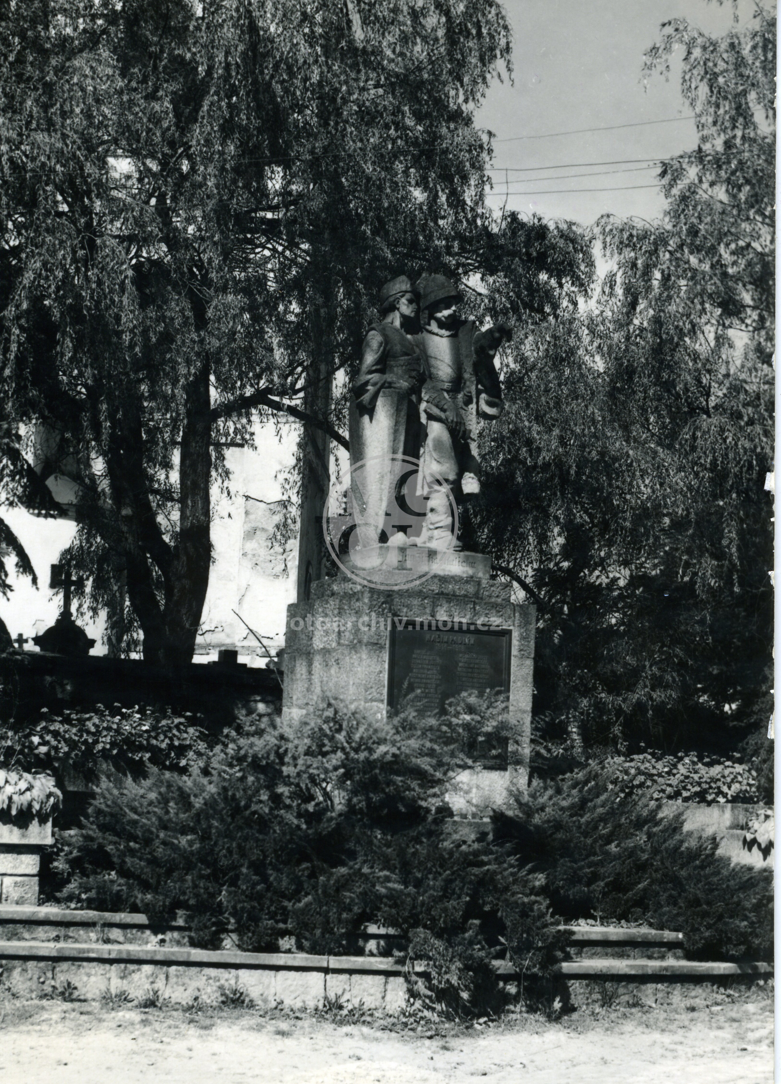 Fotografie - Žižkův pomník (pomník padlým)