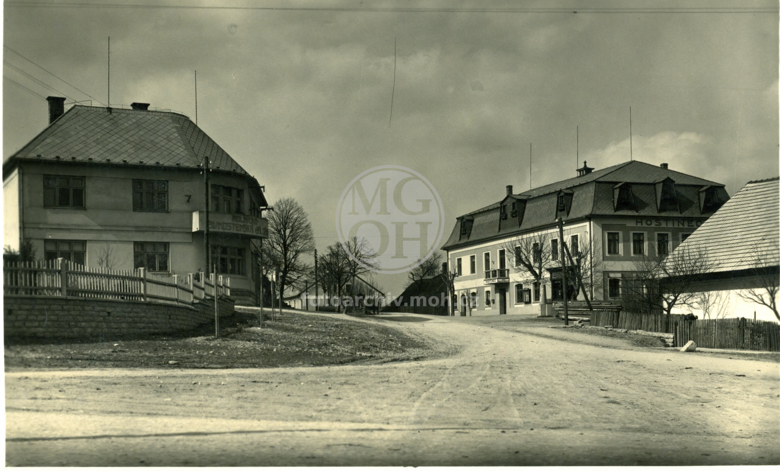 Fotografie - Kampelička a hostinec