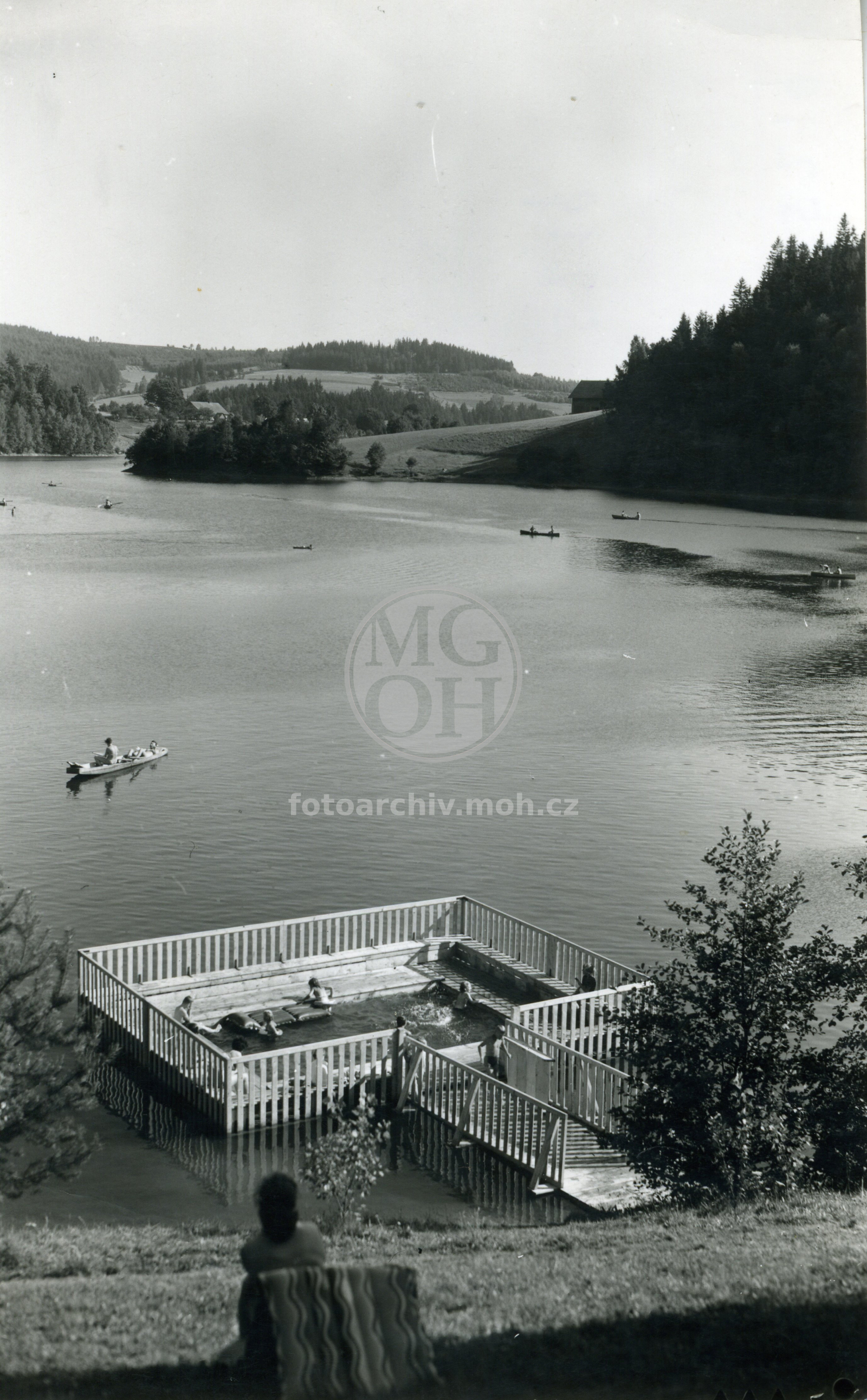 Fotografie - Přehrada - plovárna