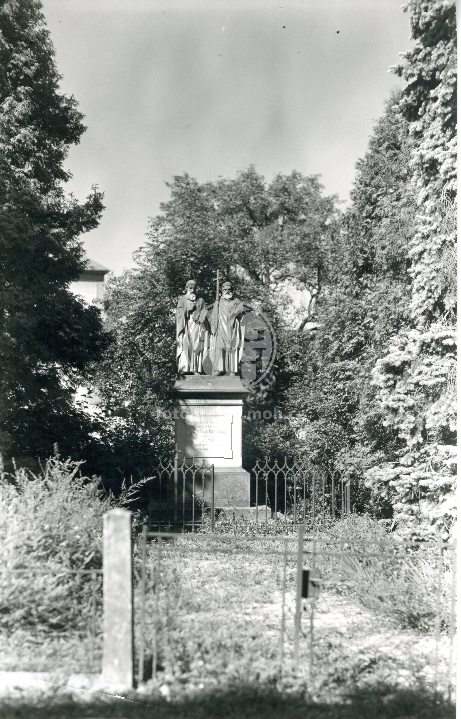 Fotografie - Pomník Cyrila a Metoděje