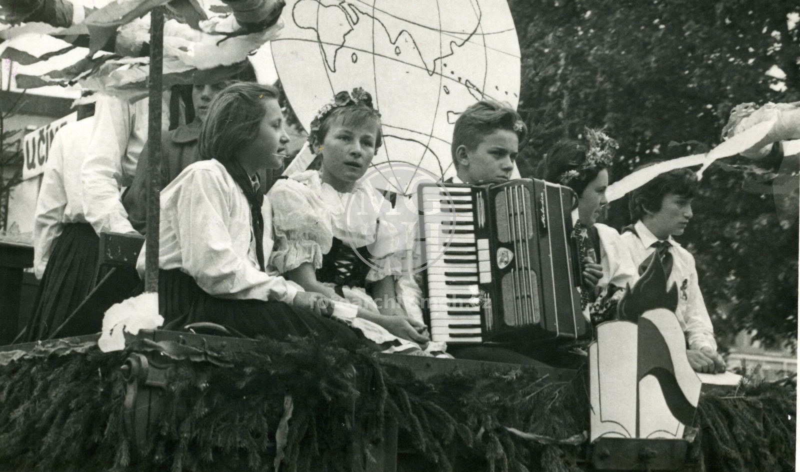 Fotografie - 1.Máj,průvod