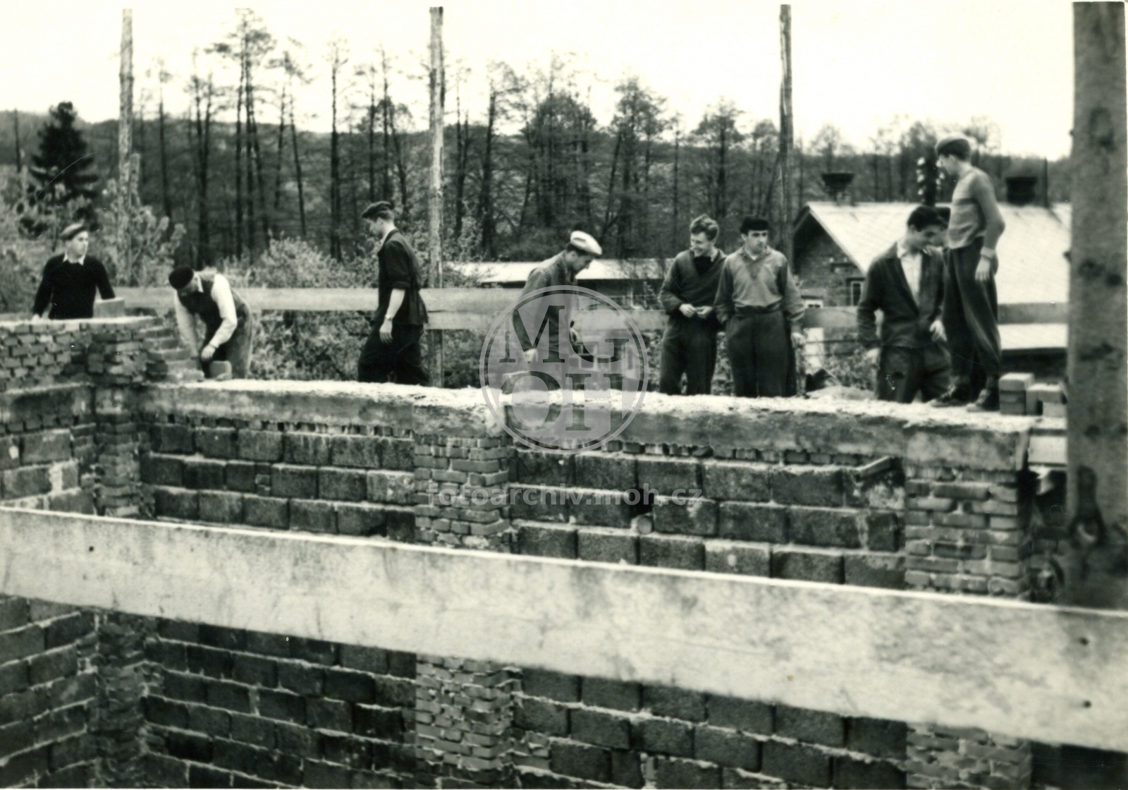 Fotografie - Stavba jeviště