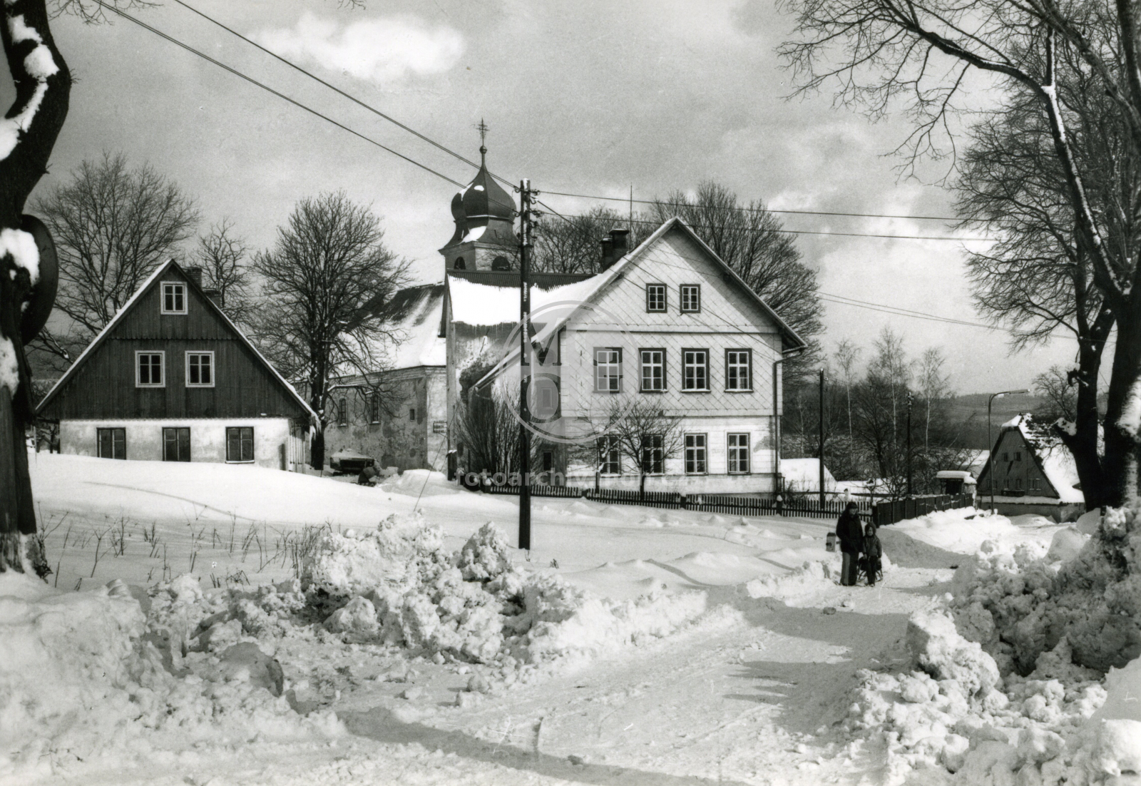 Fotografie - Škola v zimě