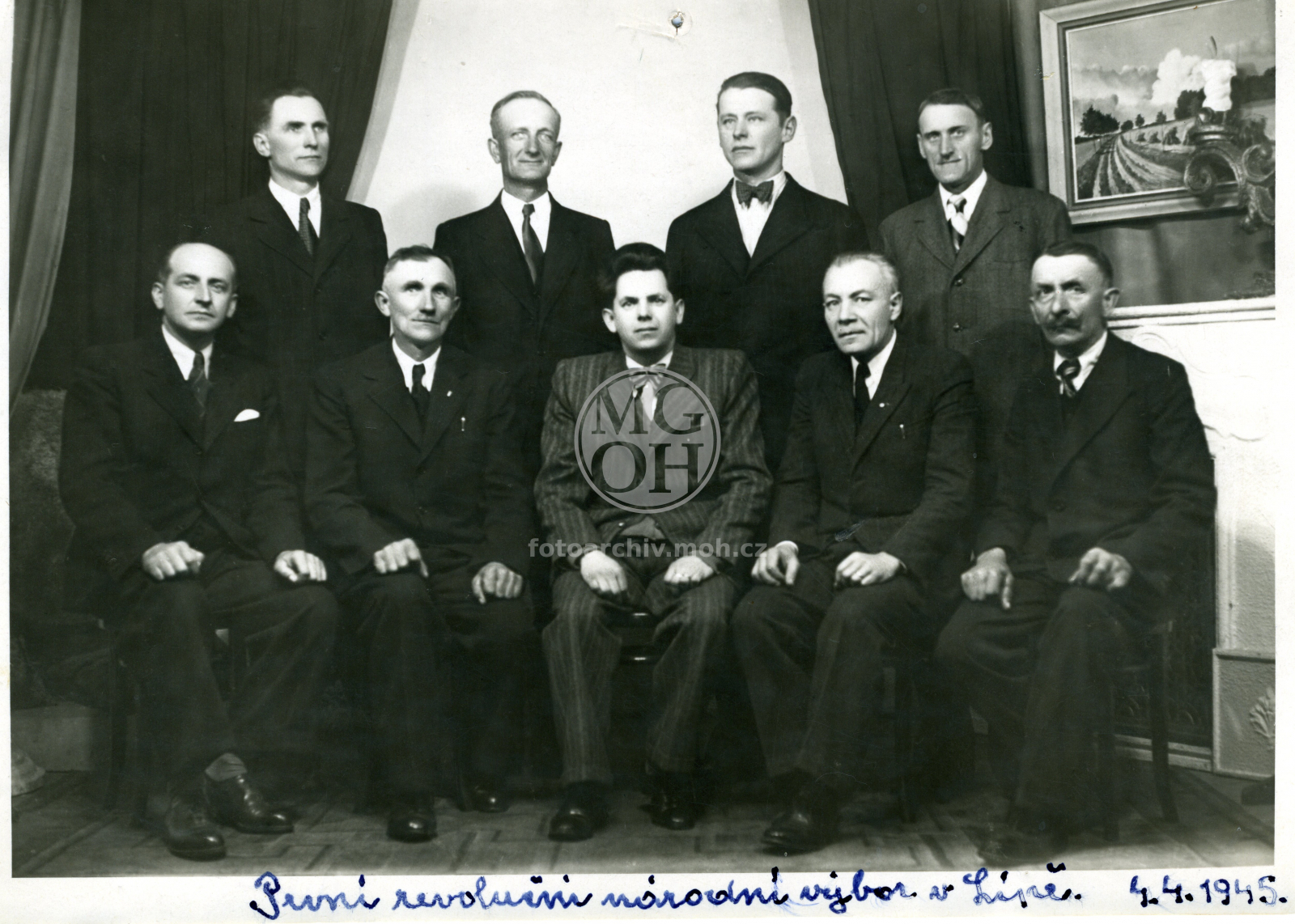 Fotografie - Revoluční národní výbor