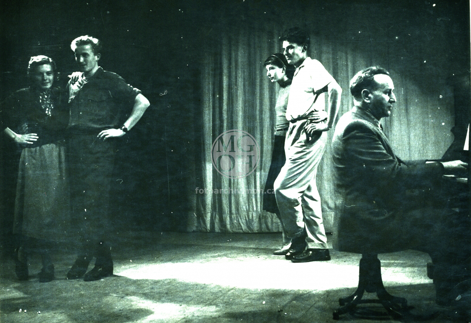 Fotografie - Taneční soubor