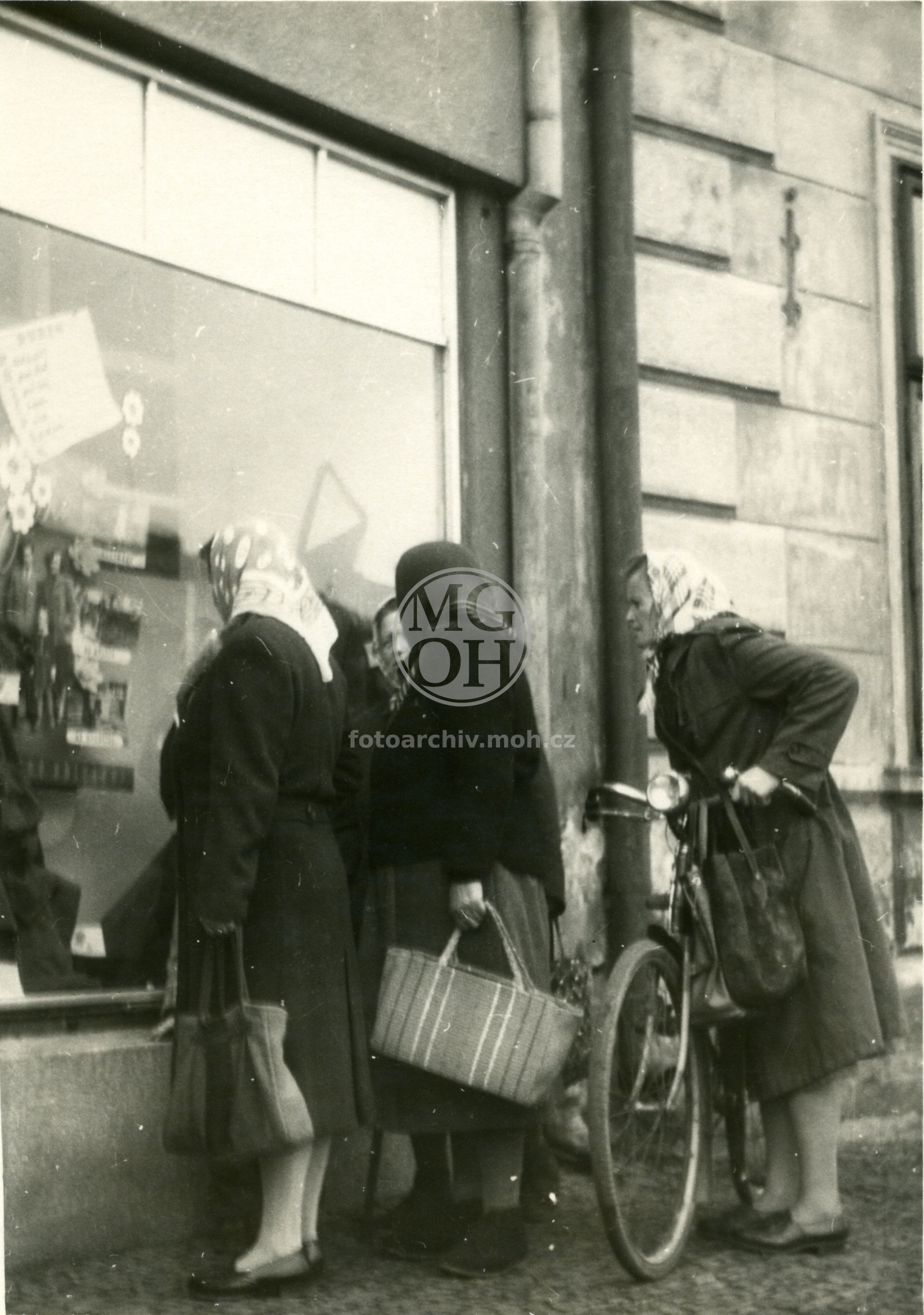 Fotografie - Výklad textilu, zlevnění textilu