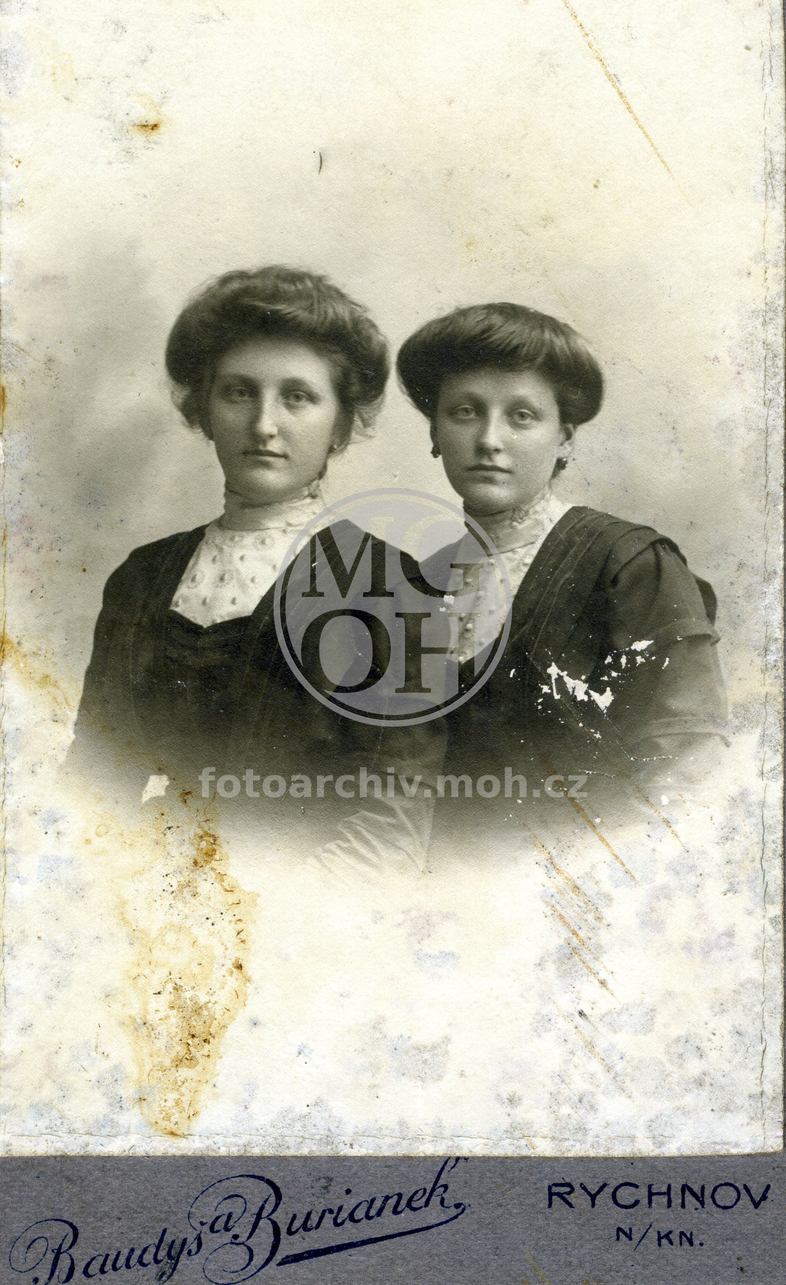 Fotografie - Portrét neznámých žen