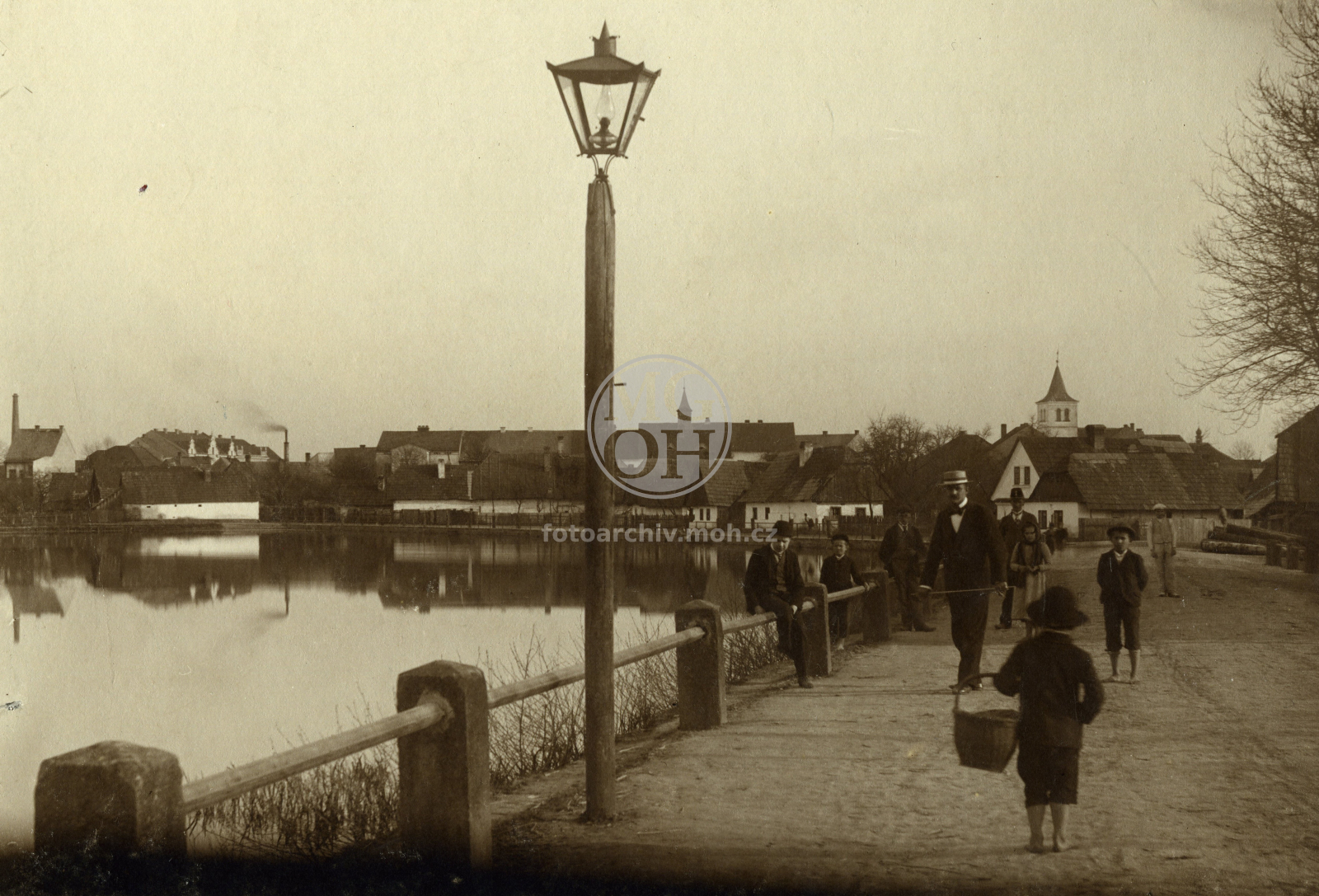 Fotografie - U rybníka