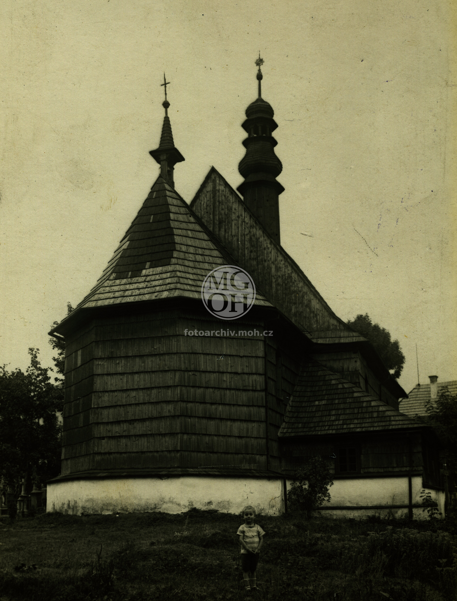 Fotografie - Dřevěný kostelík