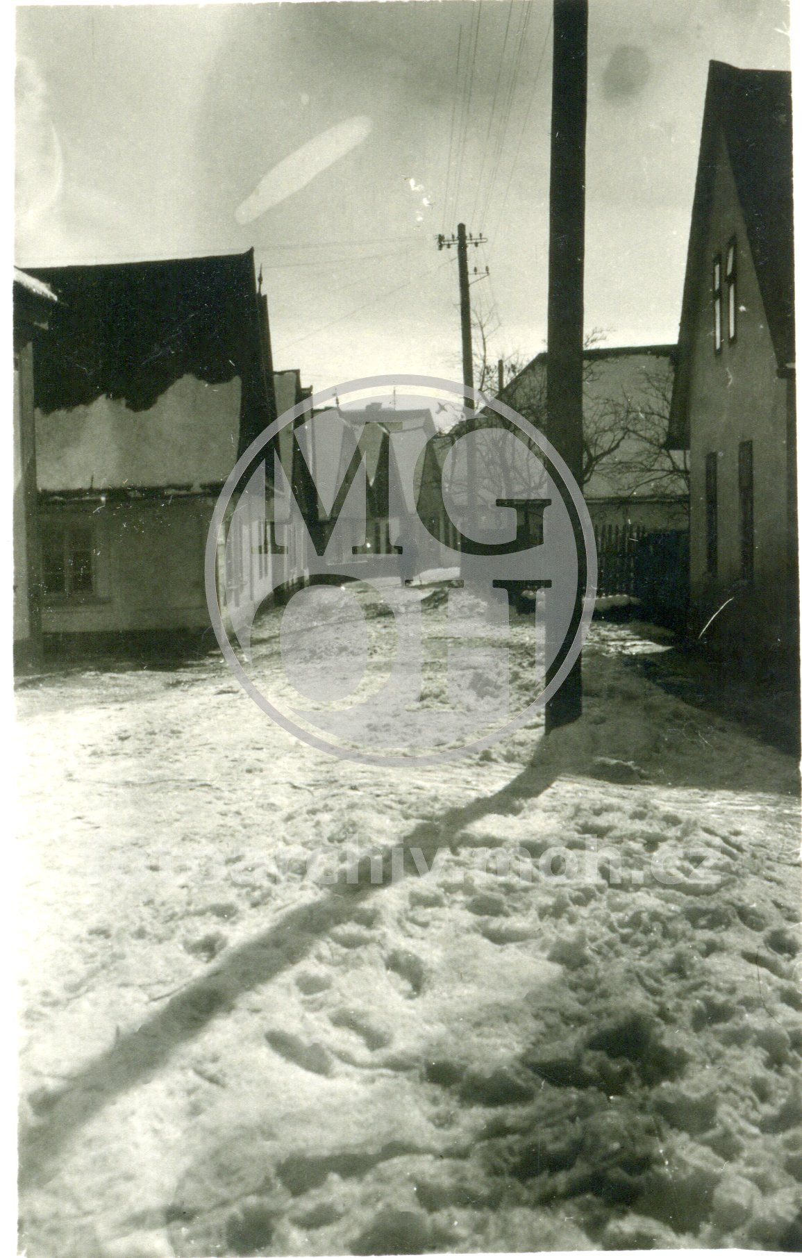 Fotografie - Chaloupky, na lukách ve Včelném