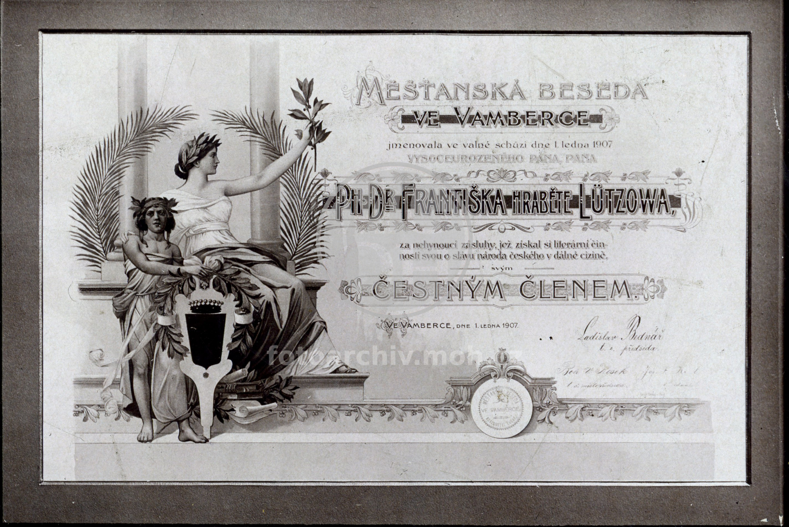 Fotografie - Diplom Měšťanské besedy - hrabě Lützow, čestný člen