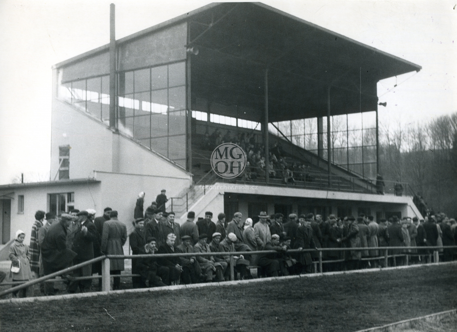 Fotografie - Tribuna u stadionu