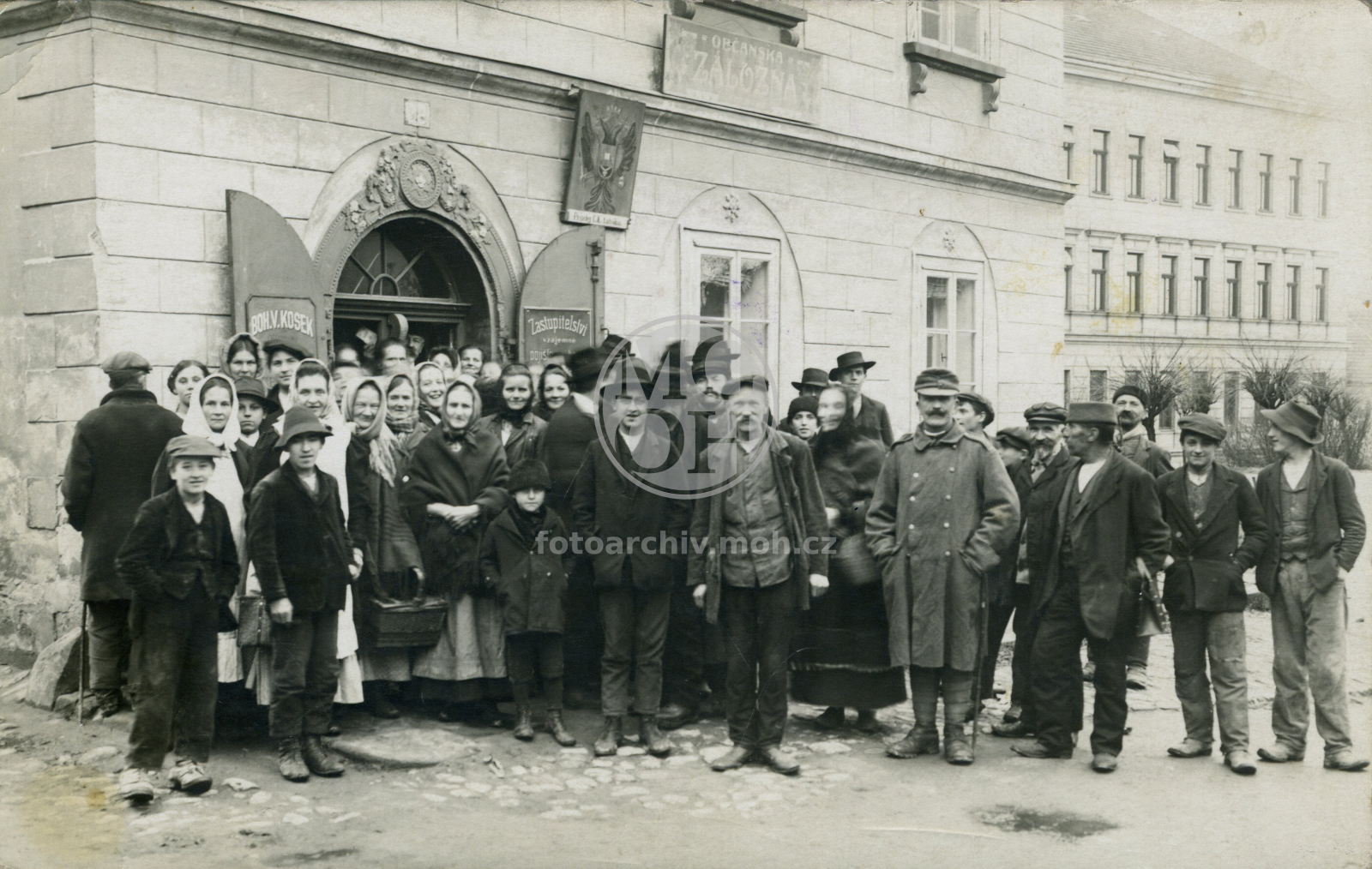 Fotografie - Fronta na tabák