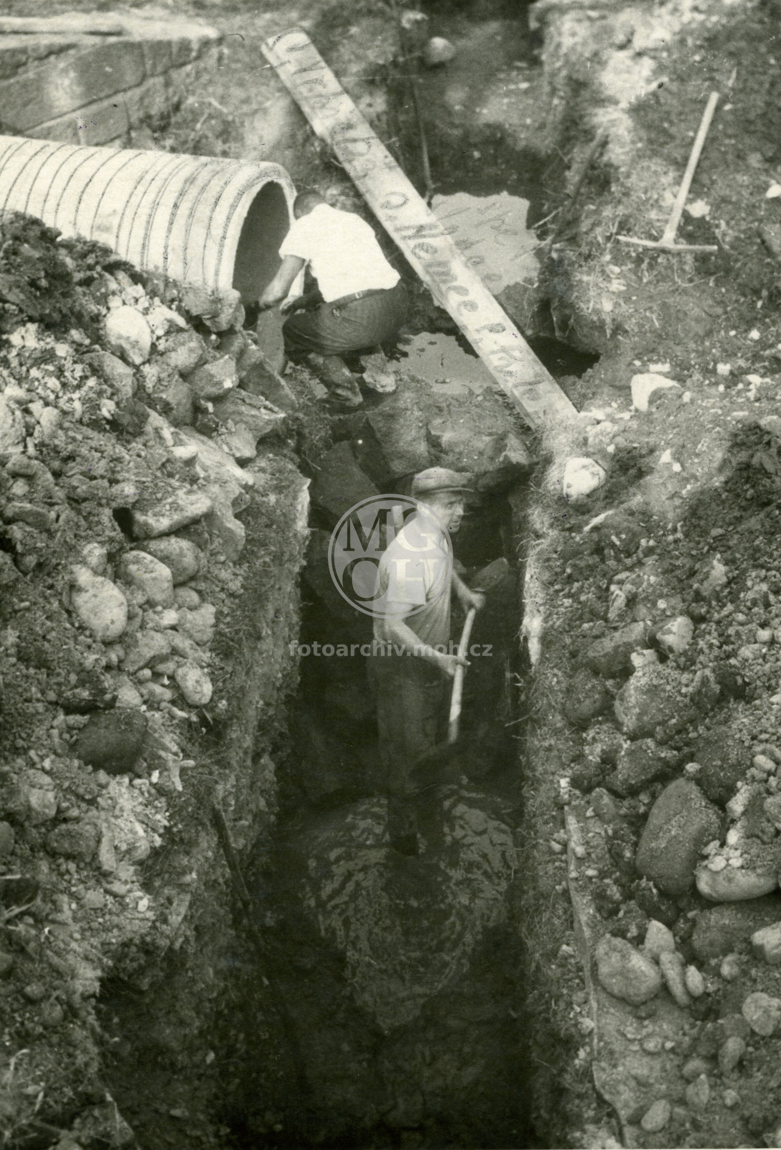 Fotografie - Kanalizace - Struha