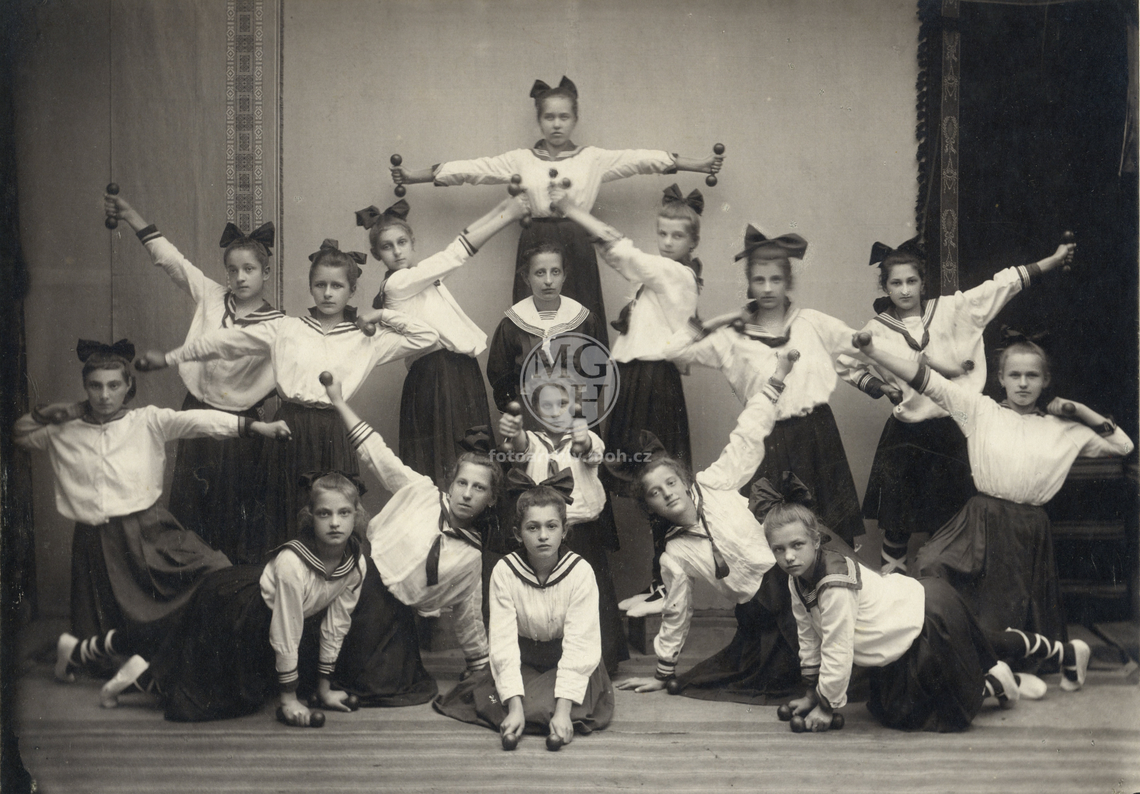 Fotografie - Dorostenky Sokola (pí. Bartáková)