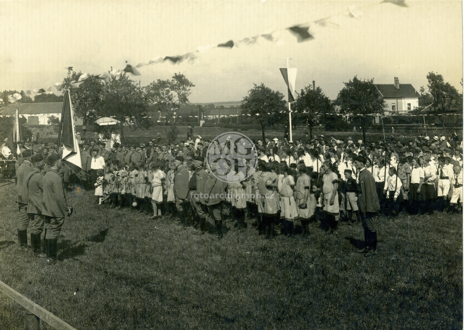 Fotografie - Letní cvičení Sokola u nádraží