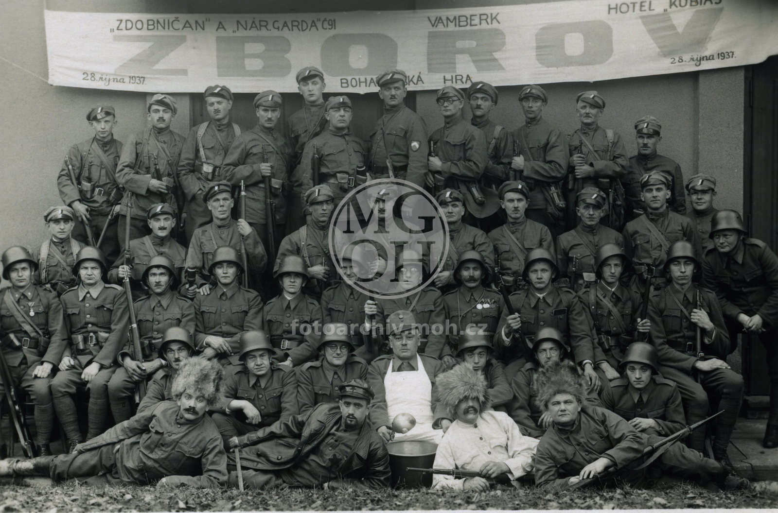 Fotografie - Zdobničan a Národní garda při představení "Zborov"