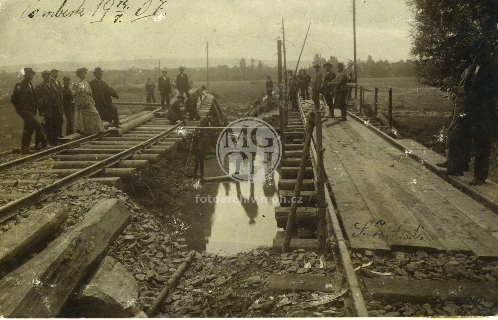 Fotografie - Oprava trati po povodni