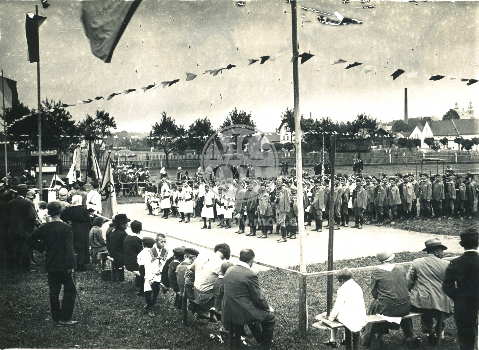 Fotografie - Sokolské cvičení za nádražím