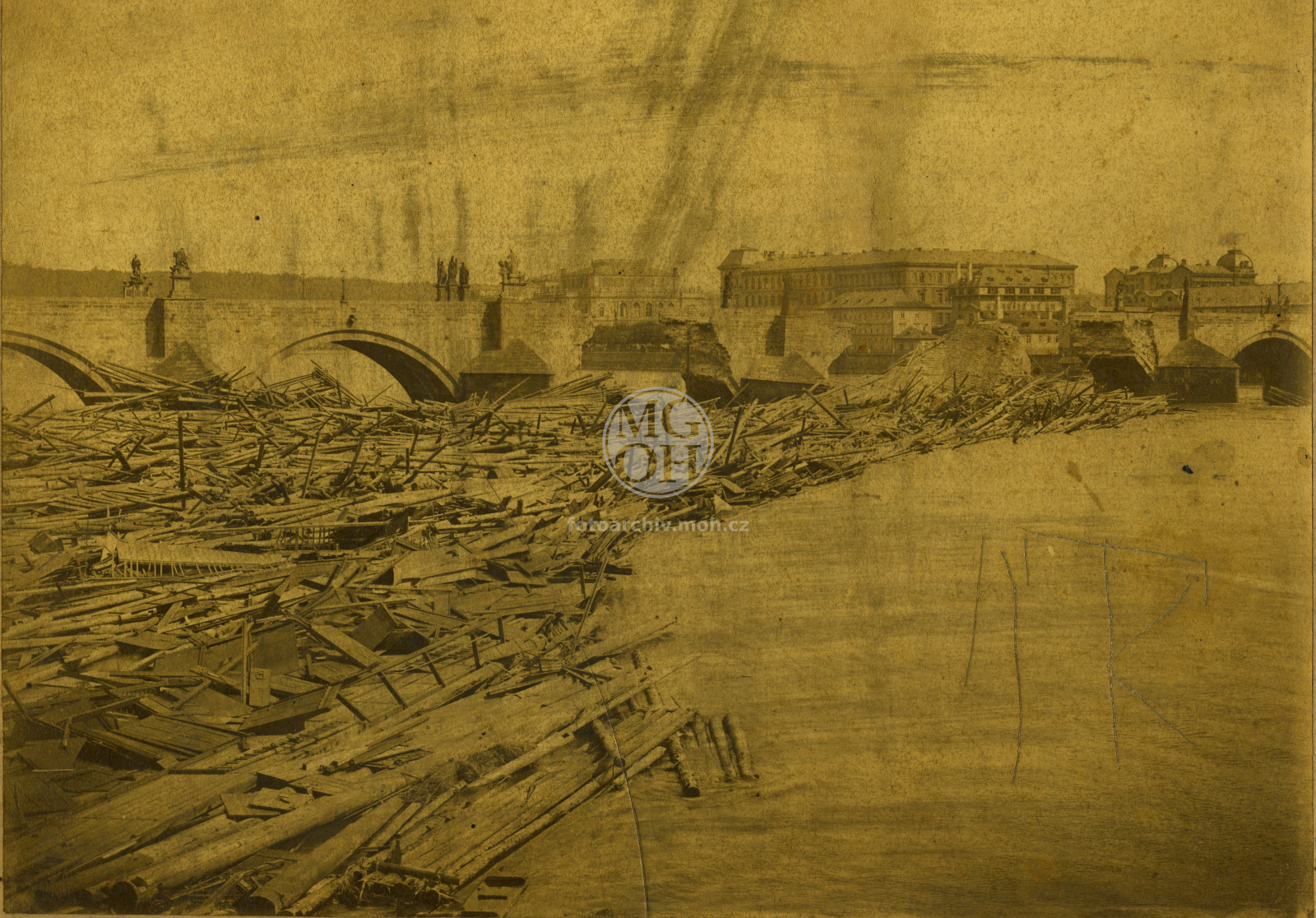 Fotografie - Karlův most - zřícení při povodni