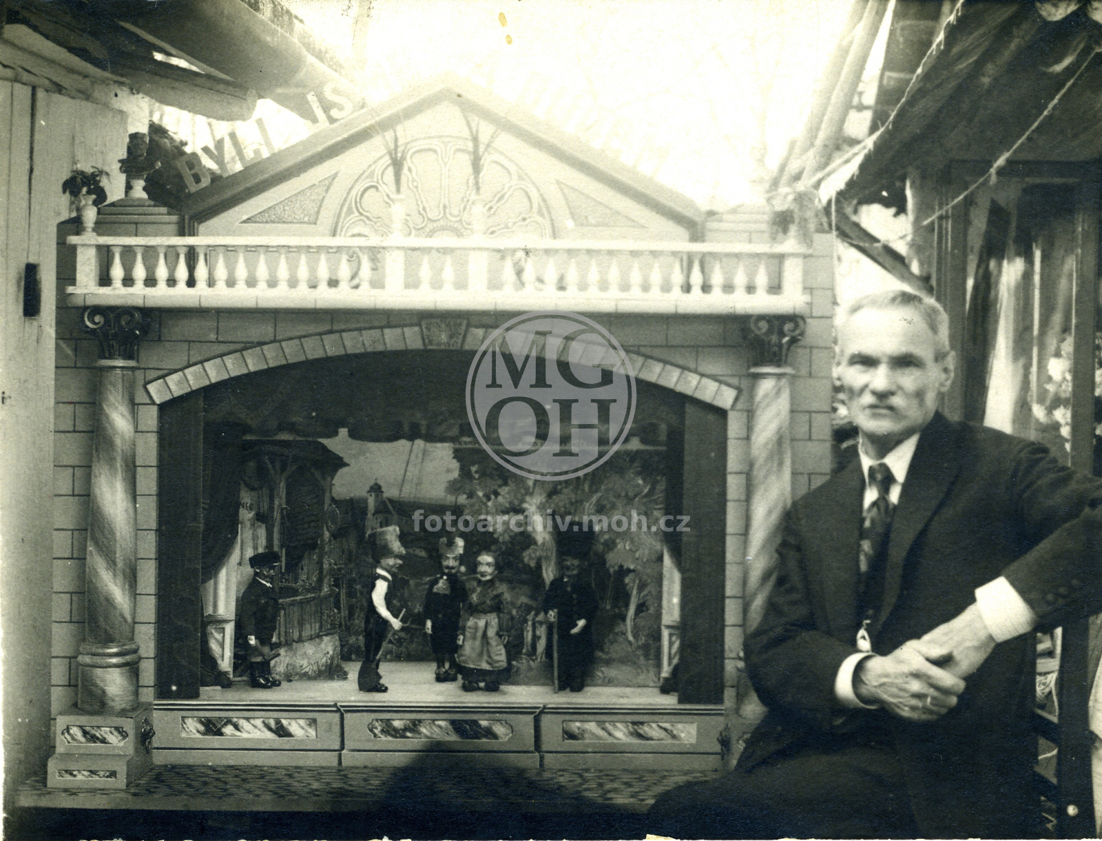 Fotografie - Drašner Antonín, zakládající člen loutkářského kroužku