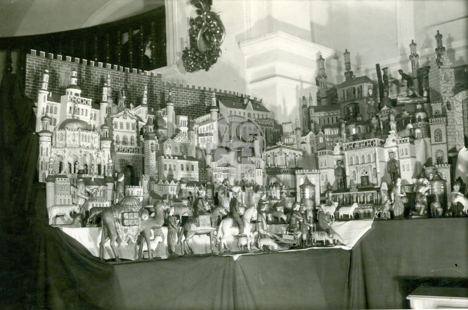 Fotografie - Jesličky, vystaveny r.1954 v kostele sv. Barbory