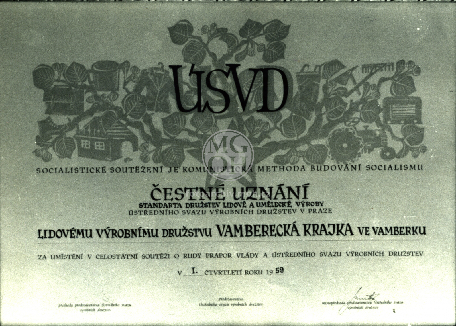 Fotografie - Čestné uznání od Ústř. rady družstev