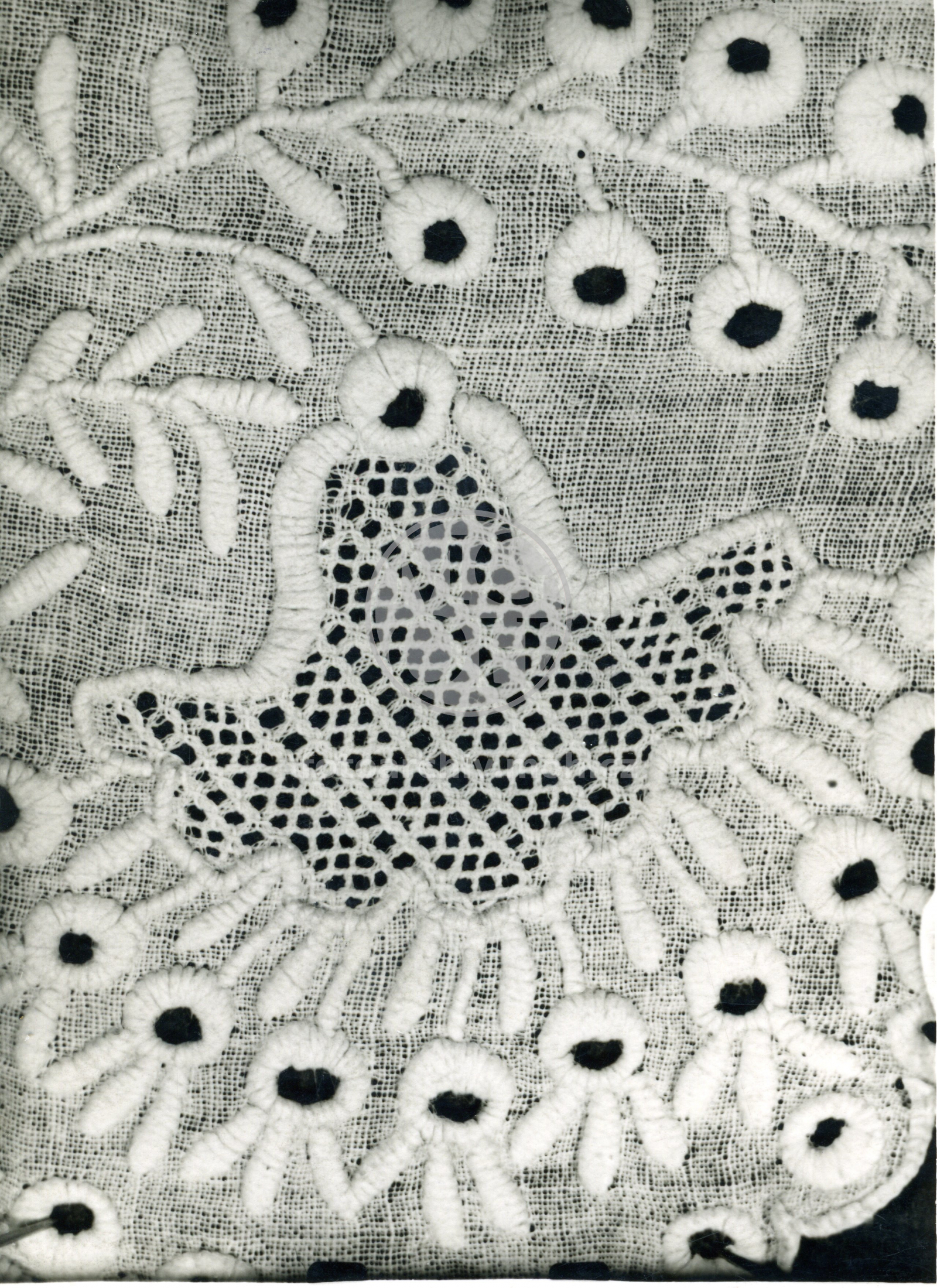 Fotografie - Výšivka, Veřejná odborná škola pro ženská povolání v RK