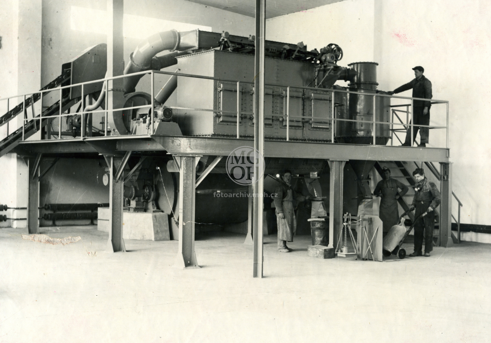 Fotografie - Na pracovišti ŽAZ