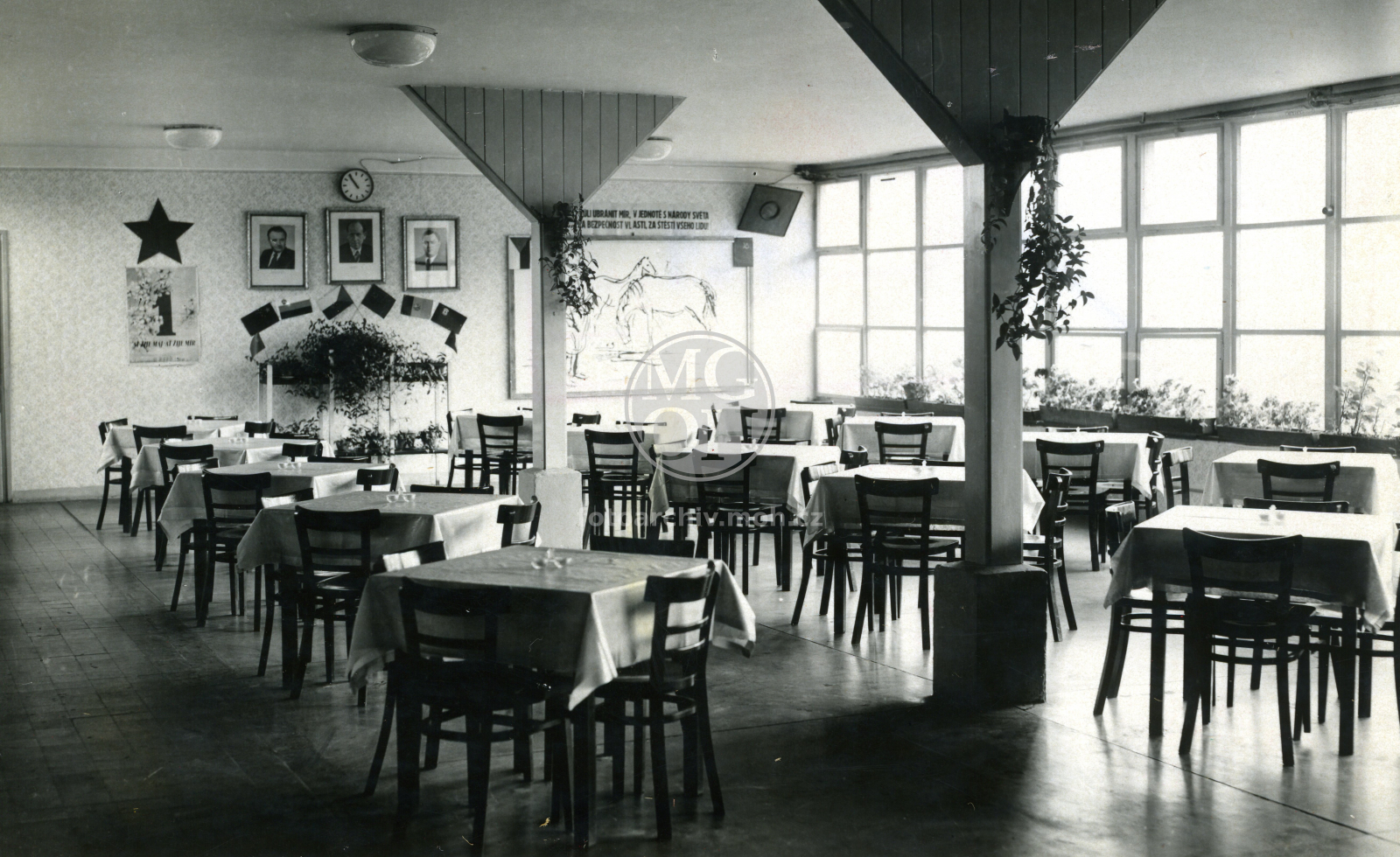 Fotografie - Jídelna v ŽAZ