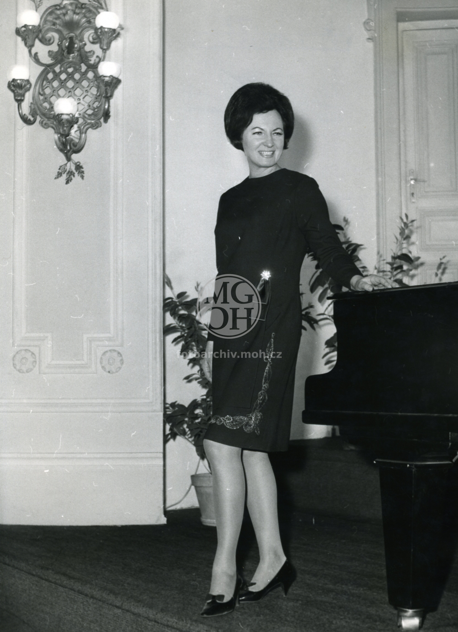 Fotografie - Manekýnka ve VKV