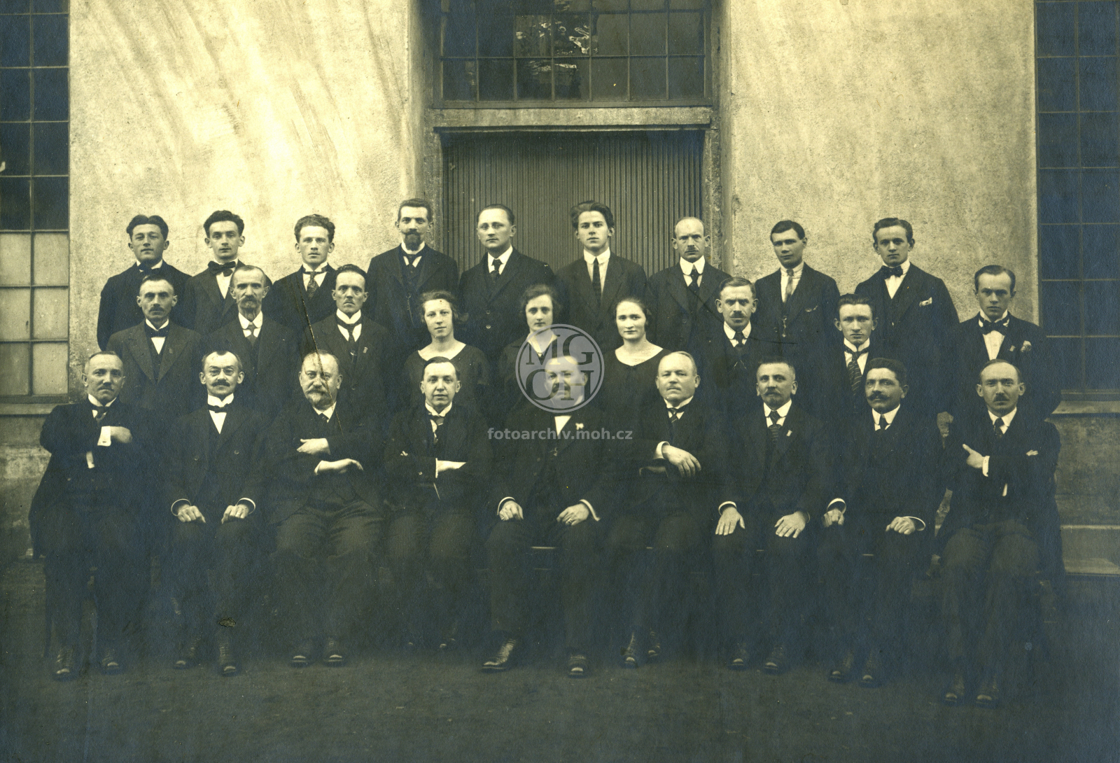 Fotografie - Zaměstnanci fy Bednář