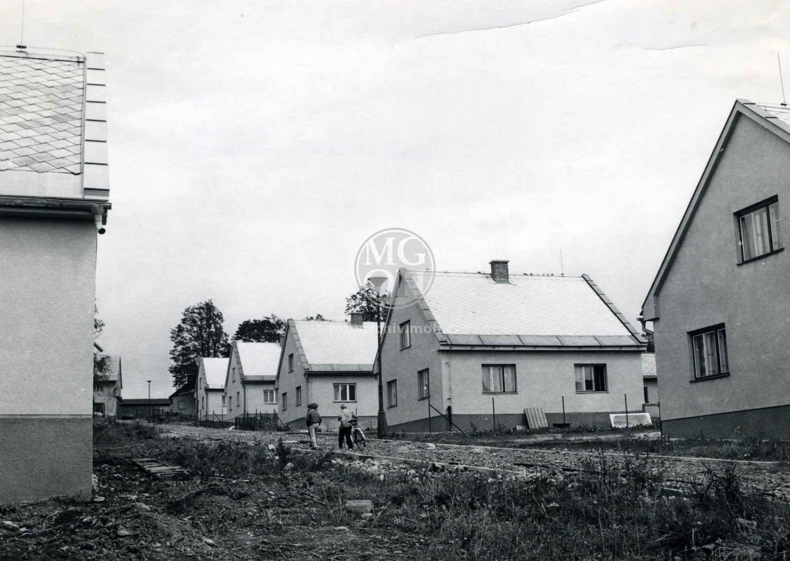 Fotografie - Rodinné domky u Státních statků