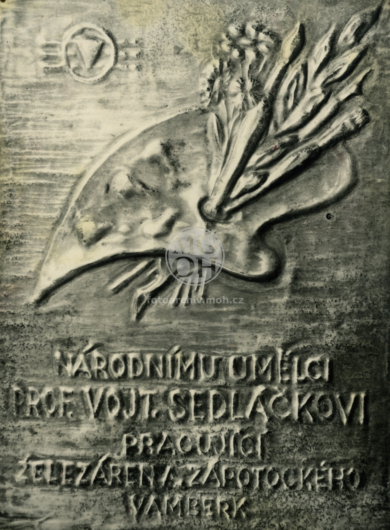Fotografie - Plaketa nár. um. V.Sedláčka